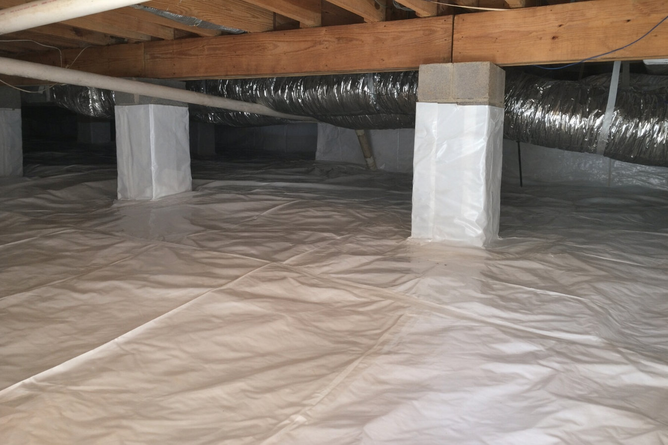 Crawl space vapor barrier in Yuma, AZ
